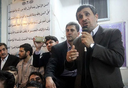 احمدی نژاد:وقتش که شد در خدمت ملت خواهم بود