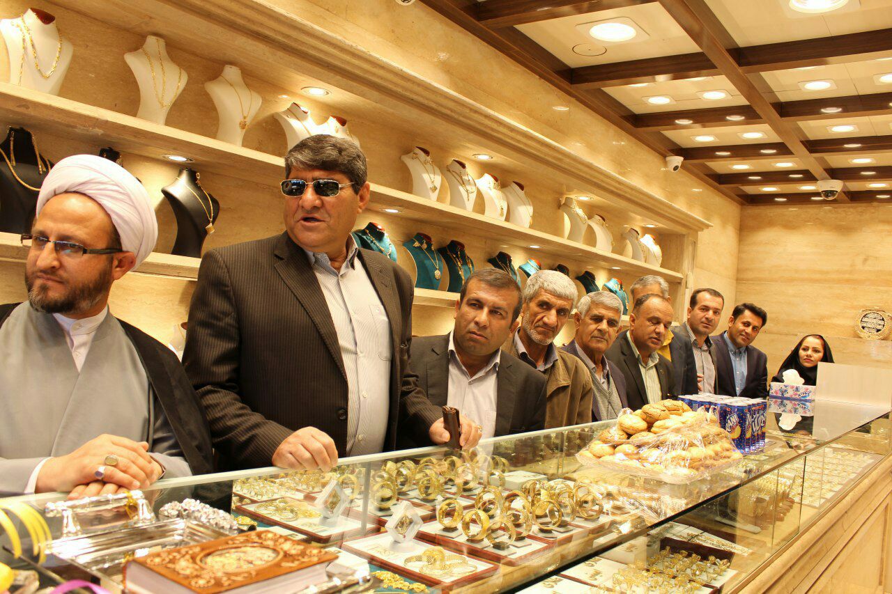 با حضور جمعی از مسولین شهر باشت افتتاح شد؛ مغازه طلافروشی با جدیدترین سیستم امنیتی درباشت+تصاویر