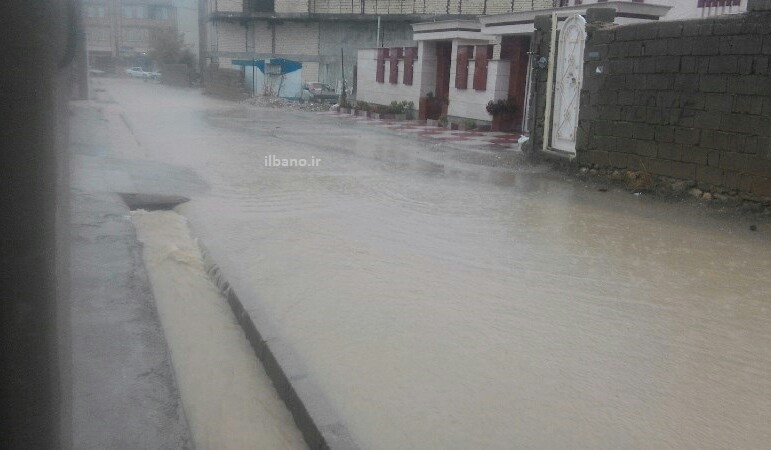 وضعیت نامناسب برخی خیابانهای شهر یاسوج پس از بارش های اخیر/خیابانهایی که مسیل رودخانه شده بودند+تصاویر