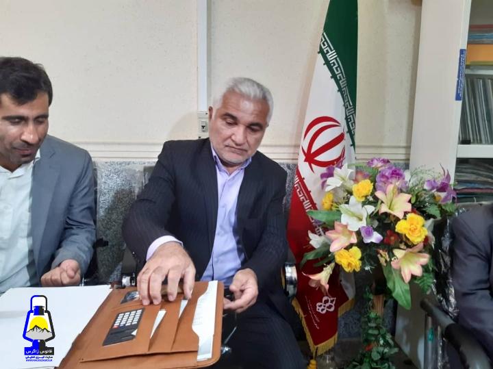 مدیرکل سابق فرهنگ و ارشاد استان در انتخابات حوزه کهگیلویه بزرگ نام نویسی کرد+تصاویر