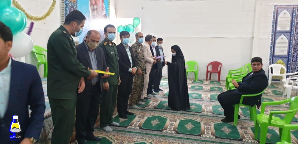 تجلیل از فرهنگیان جهادی فعال شهرستان لنده برگزار شد+تصاویر