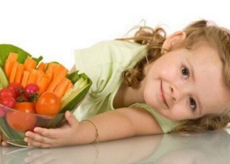 کودکان به چه مقدار میوه و پروتئین نیاز دارند؟