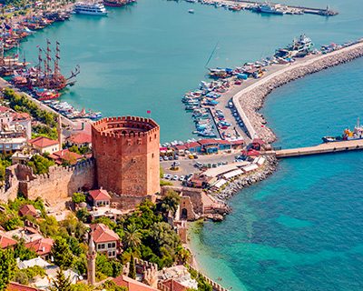 بررسی شهرهای آلانیا و آنتالیا و استانبول برای خرید و فروش خانه