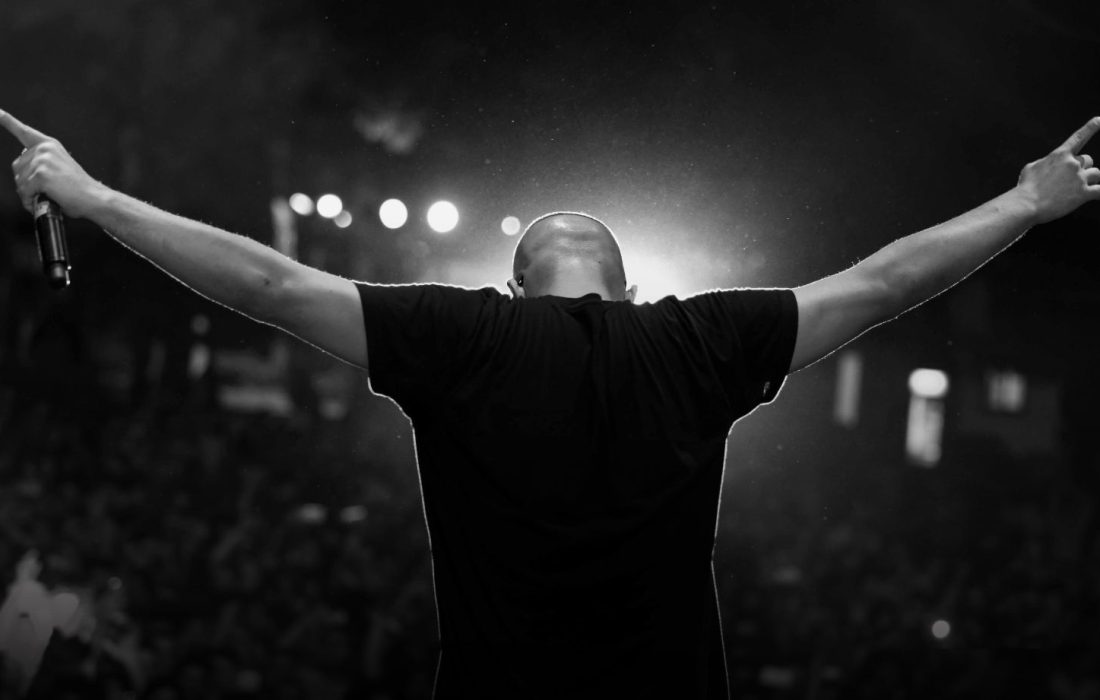 آشنایی با موسیقی رپ + هنرمندان مشهور موسیقی رپ