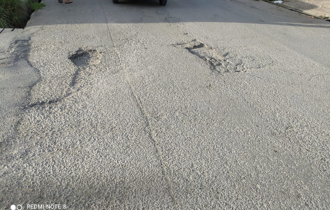 چشم خیابان ولی عصر همچنان کور است