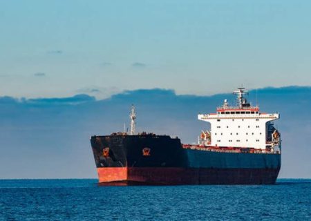 توقیف دو نفت‌کش حامل نفت ایران