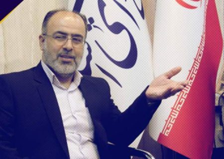 مهرداد‌ویس‌کرمی‌نماینده‌ای‌که منتقدانش‌را سگ‌های‌قلاده‌بلند‌خطاب می‌کند