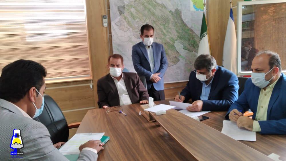 چهره به چهره با استاندار