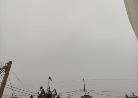 گرد و خاک گچساران را فرا گرفت/لزوم اتخاذ تصمیمات لازم از سوی مسولان برای وضعیت موجود