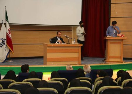 نامه سرگشاده تشکل‌های دانشجویی خطاب به استاندار کهگیلویه و بویراحمد؛ مسئول دفتر حضرتعالی با ادبیات زننده و دون شأن به تشکل‌های دانشجویی سعی در ارعاب ما در صورت رسانه‌ای کردن انتقادات کرده‌اند