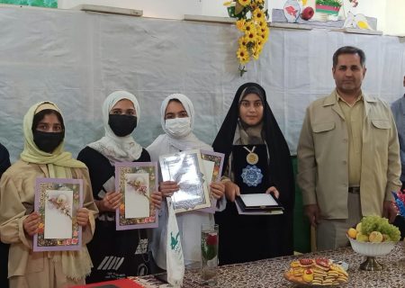 تجلیل از نقاشان نوجوان در شهرستان باشت