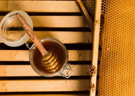 عسل برای ورم معده چه فایده ای دارد؟