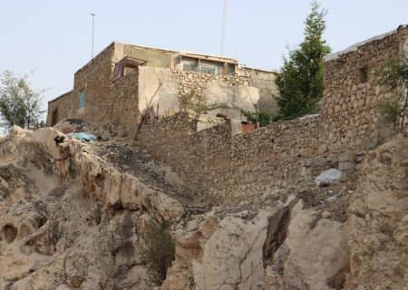 دویست وهجده بمب ساعتی درگچساران/آقایان تشت طلای بام نفتی به زمین خورد