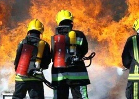 آتش سوزی در انبار لوازم یدکی خیابان ملت تهران