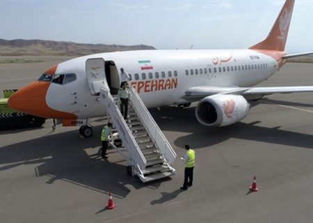 حادثه در فرودگاه مشهد / ۲ لاستیک هواپیما عقب هواپیما در زمان فرود ترکید