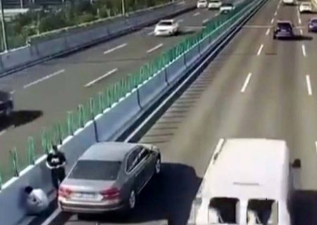 فیلم از وحشتناک ترین تصادف مرگبار در بزرگراه / عاقبت مرگبار توقف در لاین سرعت بزرگراه / ببینید
