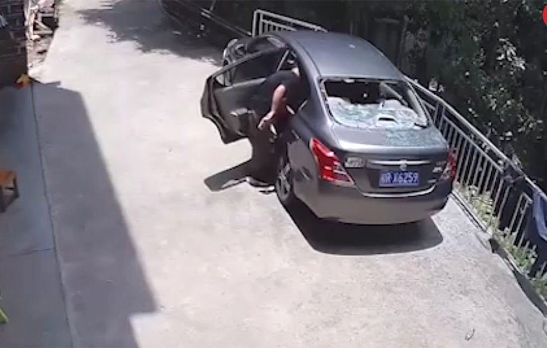 فیلم باورنکردنی از انفجار قوطی خوشبو کنند در خودروی لوکس / ببینید