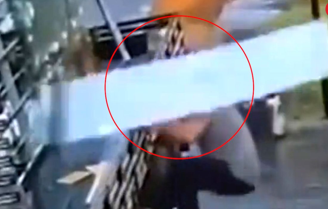 فیلم عجیب از خوشانسی مرد جوان که زنده ماند / او باید در این حادثه خونی مالی می شد!