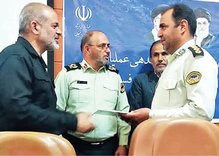 معجزه نجات  ۱۴ نفر از سیل با دستان خالی / ۳ مامور جانشان را کف دستشان گذاشتند