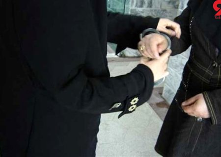 ۴ زن اصفهانی دزدان حرفه ای موبایل بودند / مغازه داران شوکه شدند