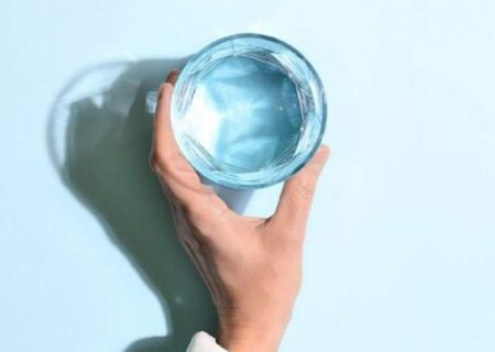 در روز چند لیوان آب بنوشیم؟