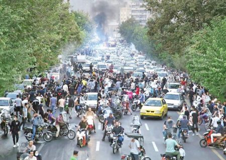 مشکلات و بحران ریشه‏های داخلی دارند