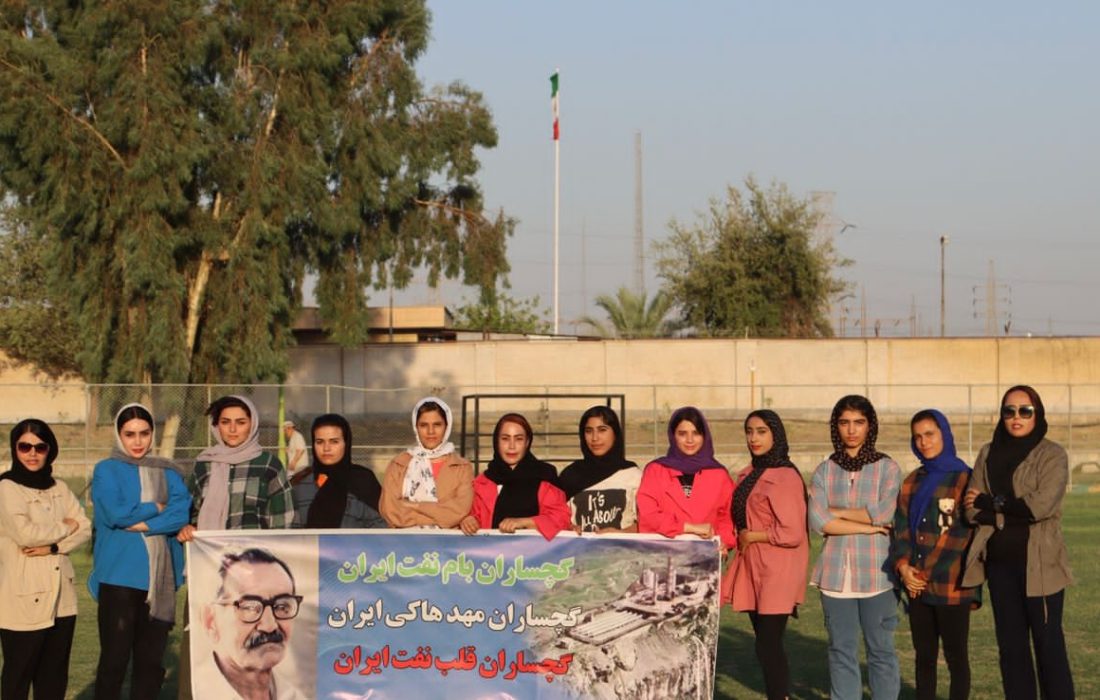 اعزام تیم هاکی بانوان گچساران به مسابقات قهرمانی کشور