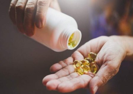 آیا نفخ شکم از علائم کمبود ویتامین D است؟
