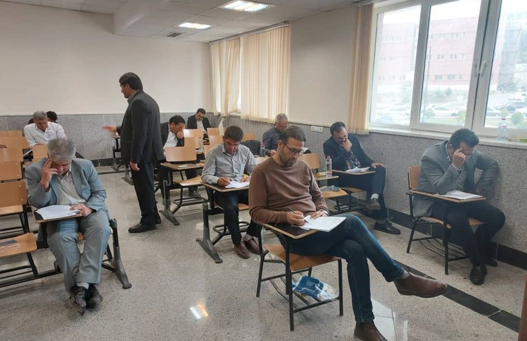 آزمون کارشناسی رسمی دادگستری مرکز وکلا کارشناسان رسمی و مشاوران خانواده قوه قضاییه در استان کهگیلویه و بویراحمد برگزار شد