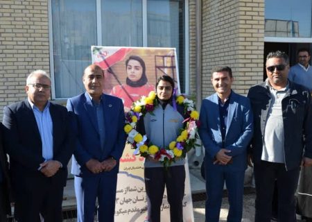 استقبال از بانوی ملی پوش هندبال در گچساران+تصاویر