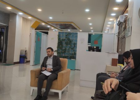آمده ام که بتوانم از دردهای معیشتی مردمم بکاهم همانگونه که در این چند سال تلاش داشته ام از درد جسمی مردم دیارم بکاهم/شعار انتخاباتی ام «نخبگان و برابری » است