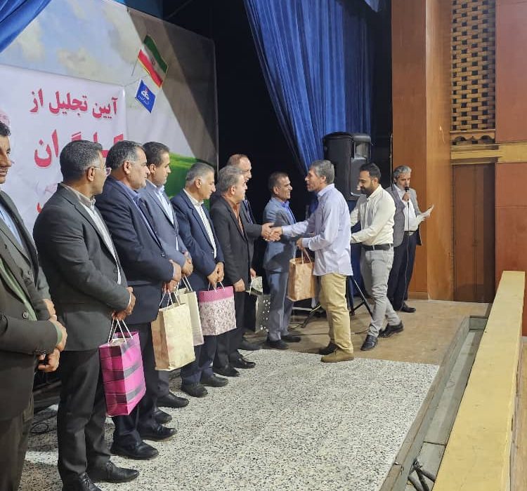 تجلیل مدیرعامل نفت گچساران از کارگران مدیریت خدمات+تصاویر