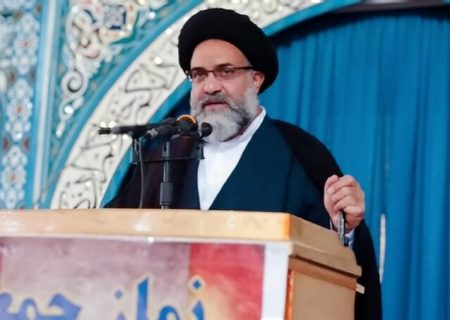 انتقاد امام جمعه یاسوج از عدم تعیین تکلیف پتروشیمی گچساران