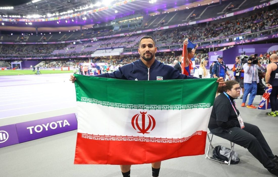 مدال نقره پارالمپیک پاریس بر گردن «علی پیروج» ورزشکار کهگیلویه و بویراحمدی