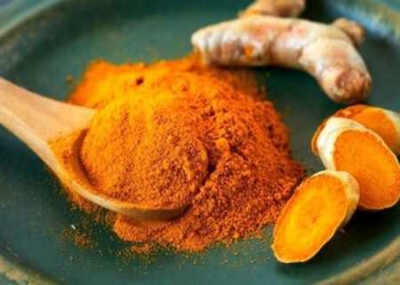 این افراد اصلا نباید زردچوبه مصرف کنند