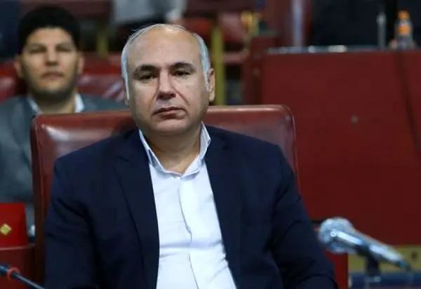 عضو شورای شهر دوگنبدان مطرح کرد:حضور پیمانکاران خاص در گچساران نگران کننده است/چرا پروژه های شهرداری را به بنیاد مسکن می دهند؟؟