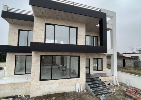 گروه صنعتی رفعت پور بهترین تولید کننده درب و پنجره UPVC در تنکابن