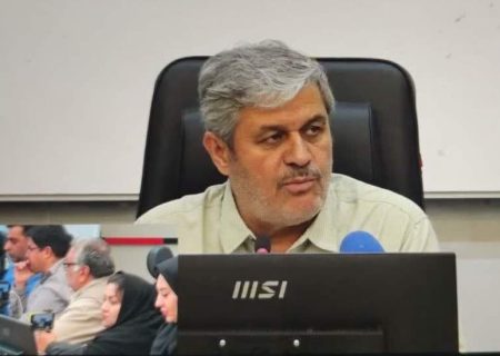 تاجگردون در نشست خبری: پزشکیان بدشانس‌ترین رئیس‌جمهور ایران است / مقایسه پزشکیان با بنی‌صدر بی‌انصافی بزرگی است / نمی‌خواهم بگویم عملکرد دولت ایشان در حد کمال بوده است، اما نسبت دادن همه مشکلات به وی و دولتش نیز نادرست است / ساماندهی نیروهای شرکتی در پیچ و خم قانون / نظر تاج‌گردون در خصوص استخدام ادارات / اسامی لیست ۴۰۰ نفری فاش شد
