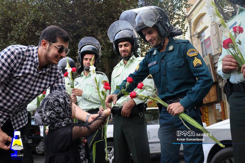 سبز پوشان بی ادعا