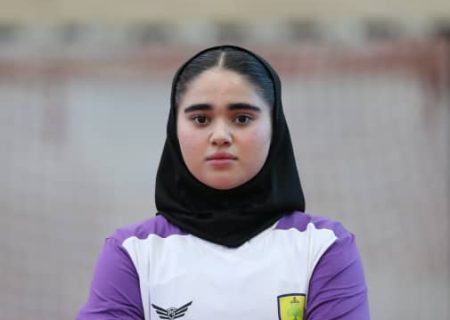 مهشید احمدی هندبالیست باشگاه نفت و گاز گچساران و ترقی در دو مسیر علم و ورزش