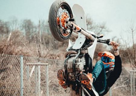 موتور سواران سوار اعصاب مردم شده اند