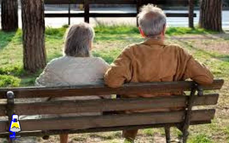 چرا زنان بیشتر از مردان عمر میکنند؟
