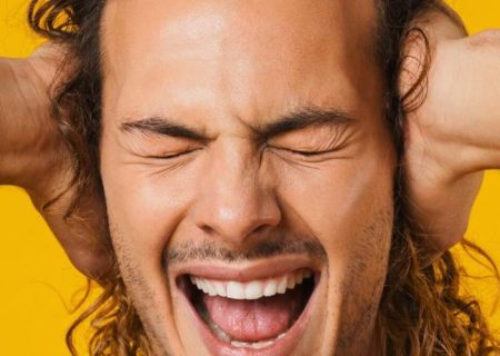چرا گاهی روی یک آهنگ‌ قفلی می‌زنیم؟